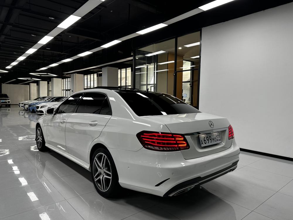 Mercedes-Benz Mercedes-Benz E-Class