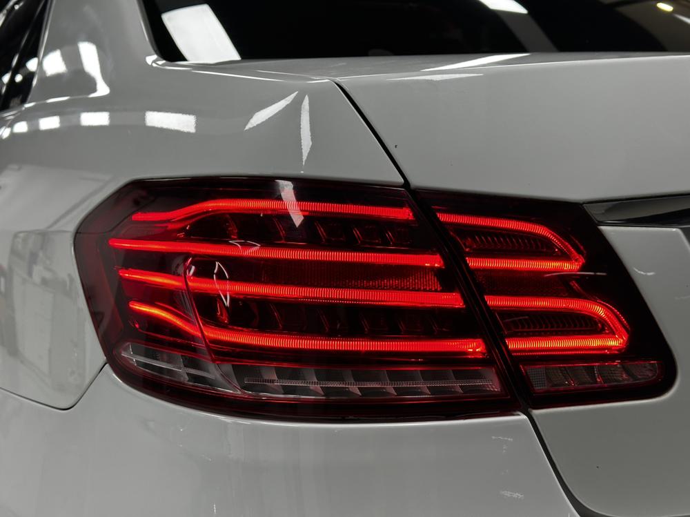 Mercedes-Benz Mercedes-Benz E-Class