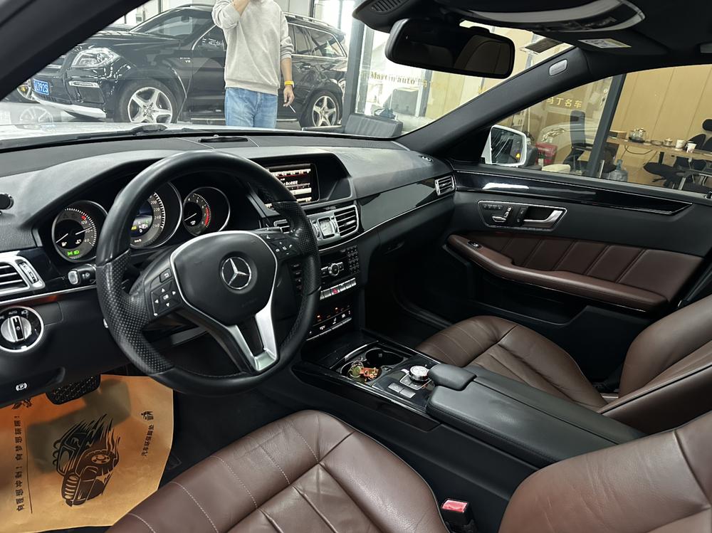 Mercedes-Benz Mercedes-Benz E-Class