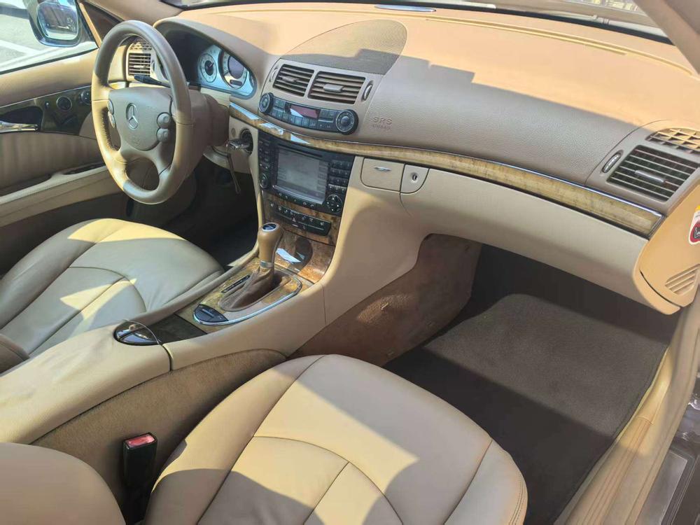 Mercedes-Benz Mercedes-Benz E-Class