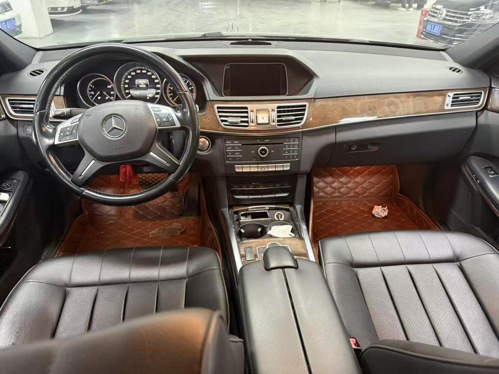 Mercedes-Benz Mercedes-Benz E-Class