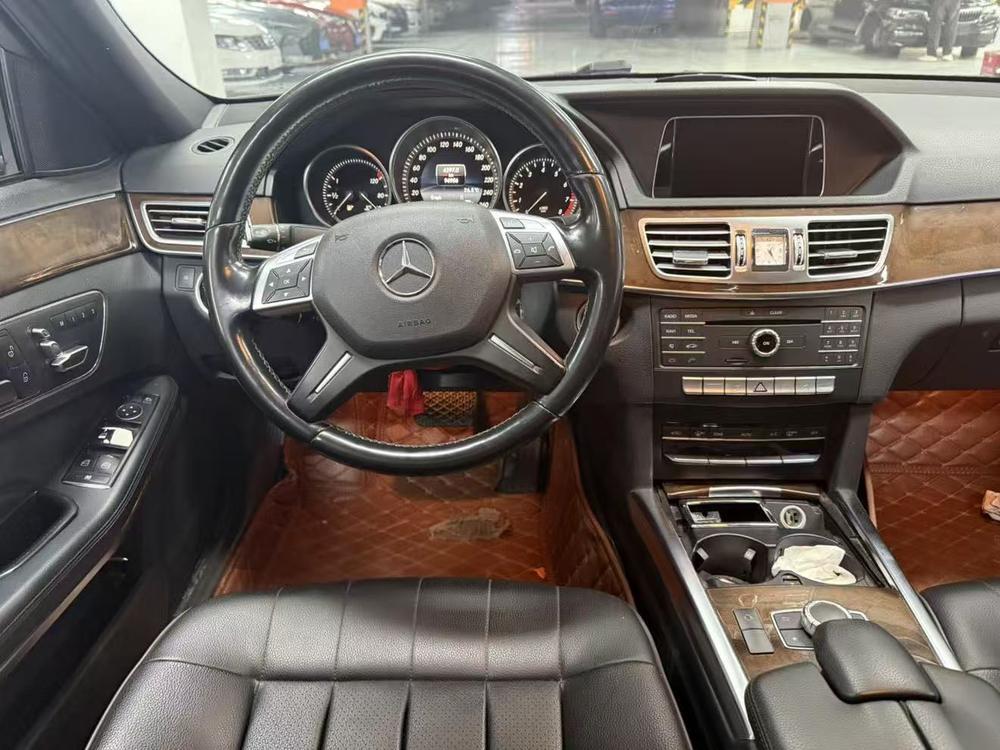 Mercedes-Benz Mercedes-Benz E-Class