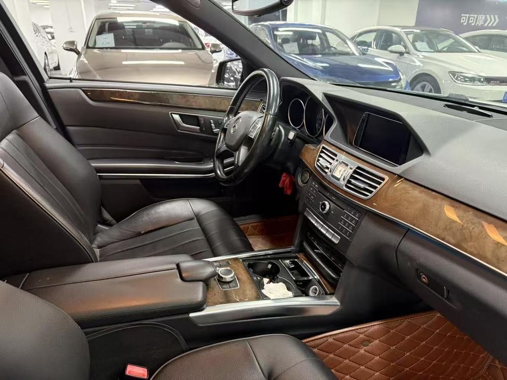 Mercedes-Benz Mercedes-Benz E-Class