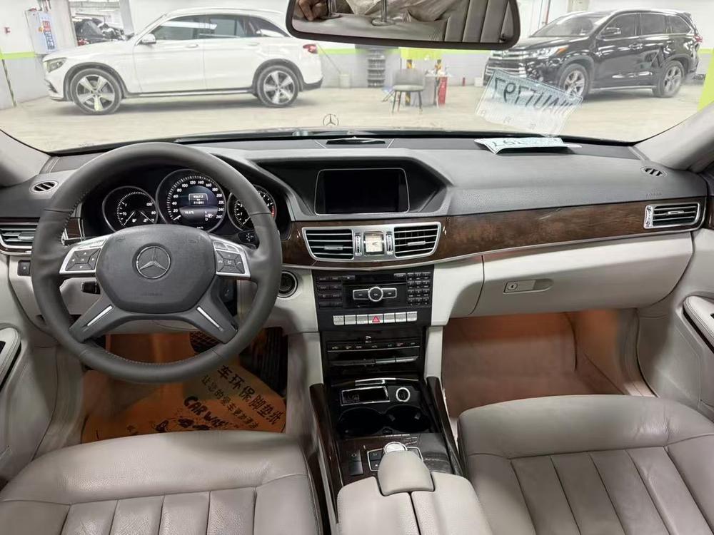 Mercedes-Benz Mercedes-Benz E-Class