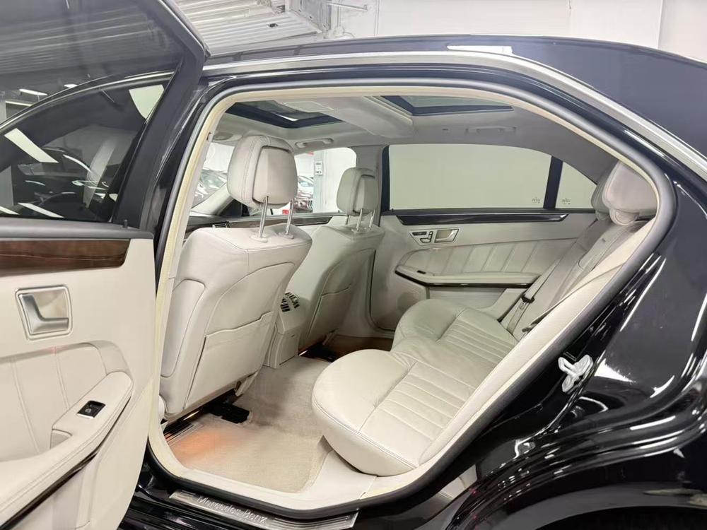 Mercedes-Benz Mercedes-Benz E-Class