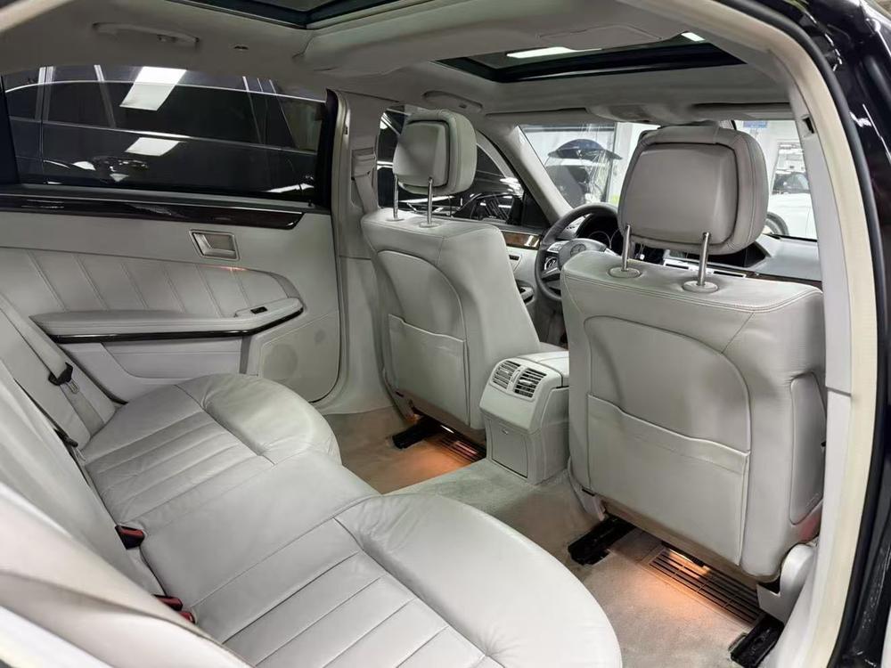 Mercedes-Benz Mercedes-Benz E-Class