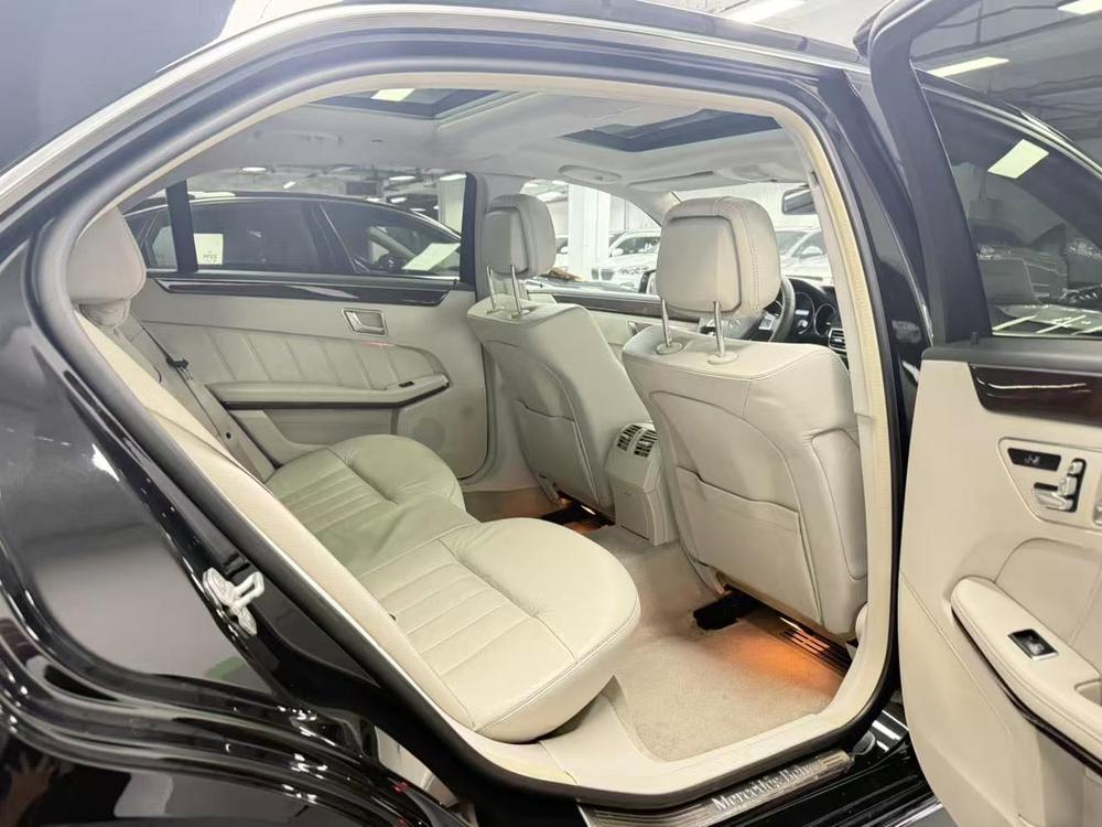 Mercedes-Benz Mercedes-Benz E-Class