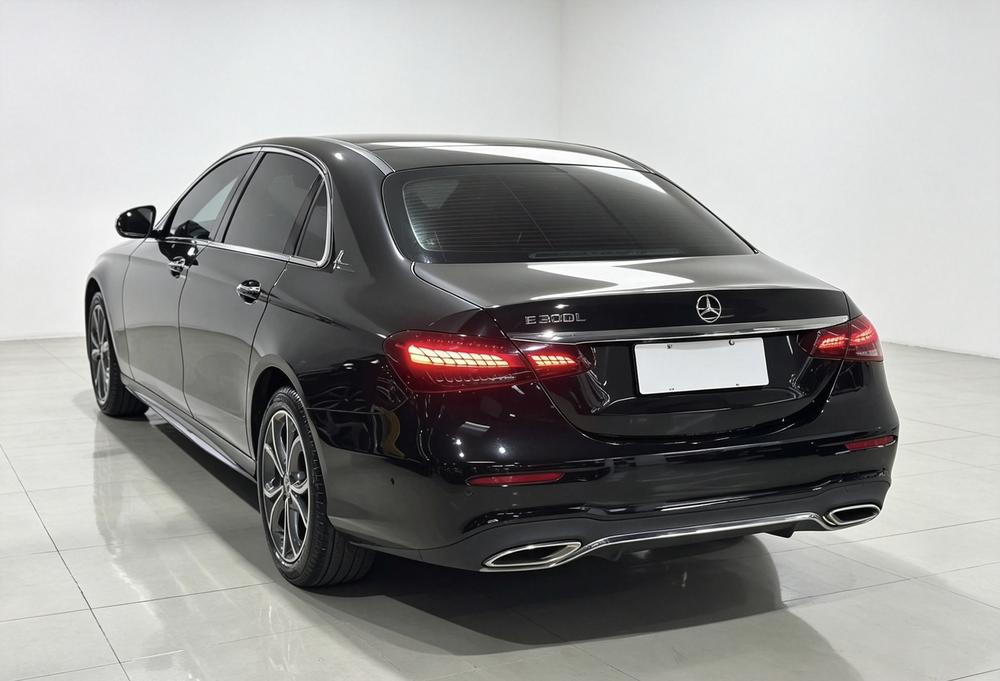 Mercedes-Benz Mercedes-Benz E-Class