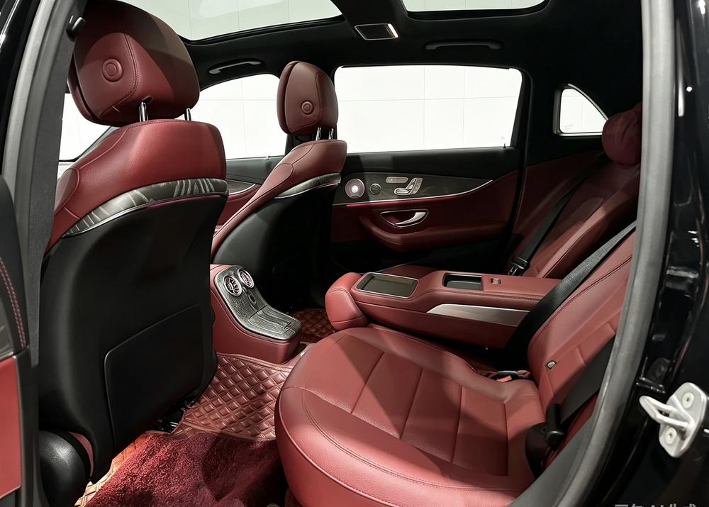 Mercedes-Benz Mercedes-Benz E-Class