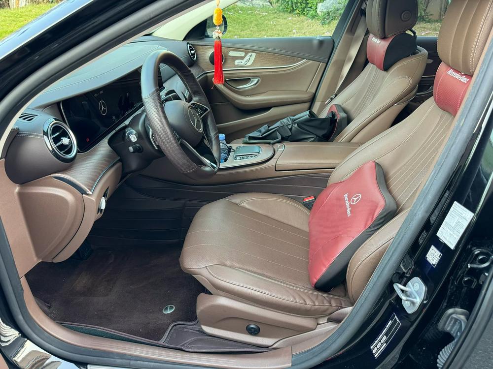 Mercedes-Benz Mercedes-Benz E-Class