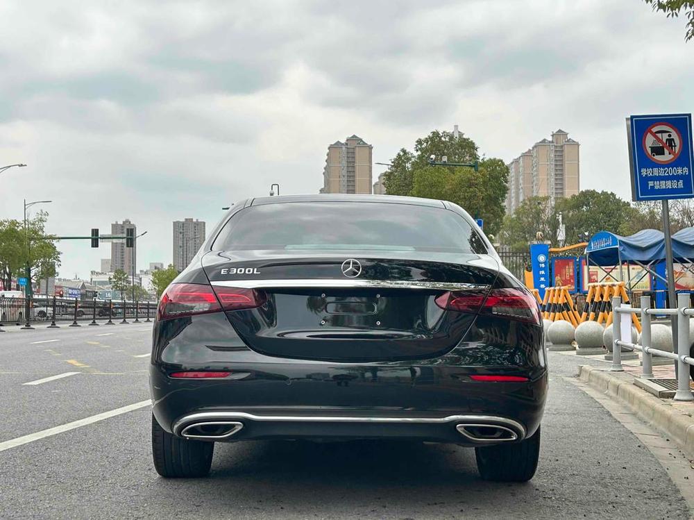 Mercedes-Benz Mercedes-Benz E-Class