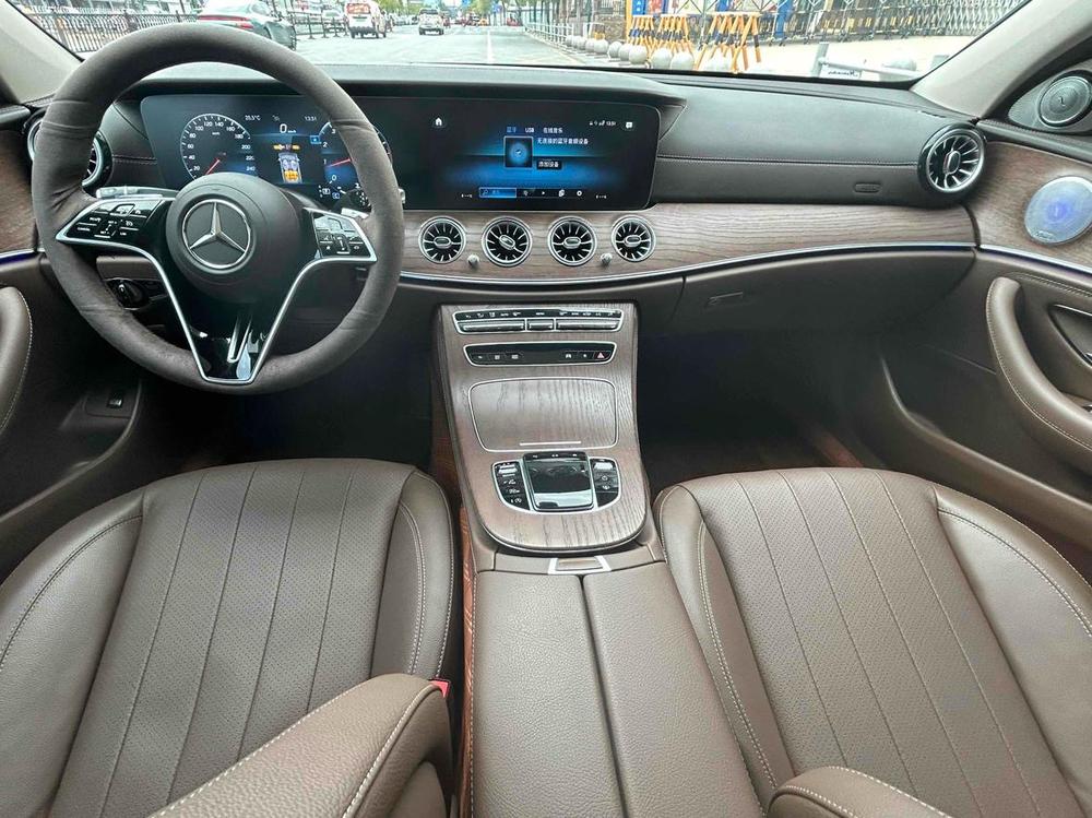 Mercedes-Benz Mercedes-Benz E-Class