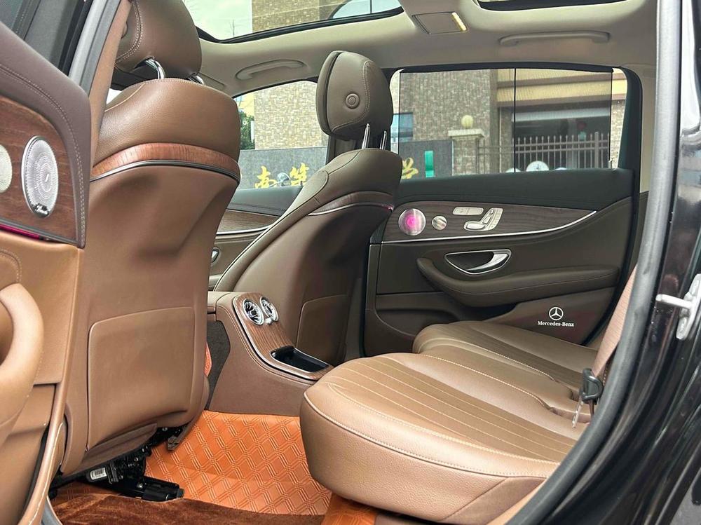 Mercedes-Benz Mercedes-Benz E-Class
