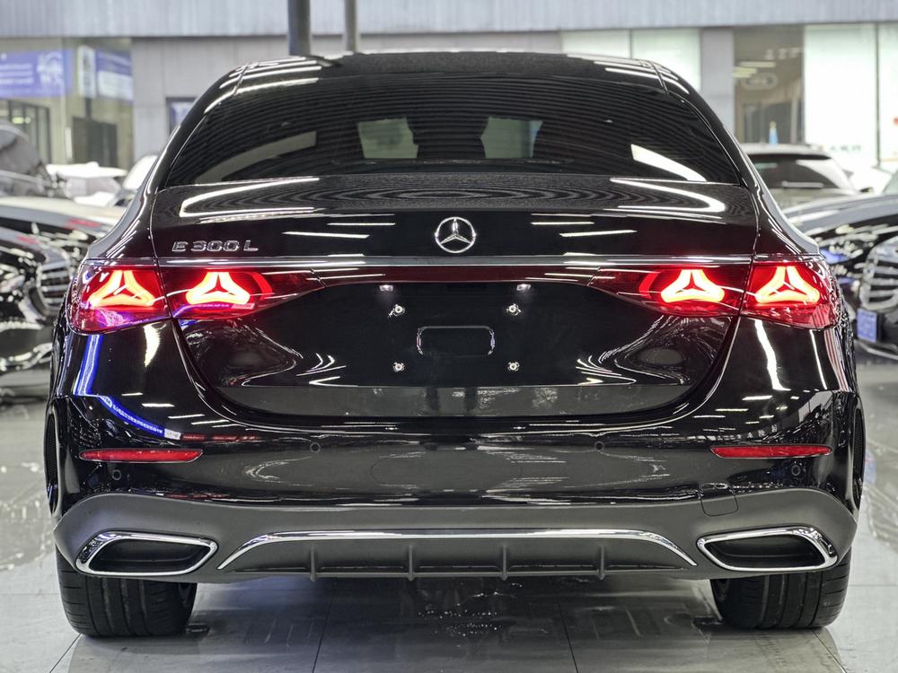 Mercedes-Benz Mercedes-Benz E-Class