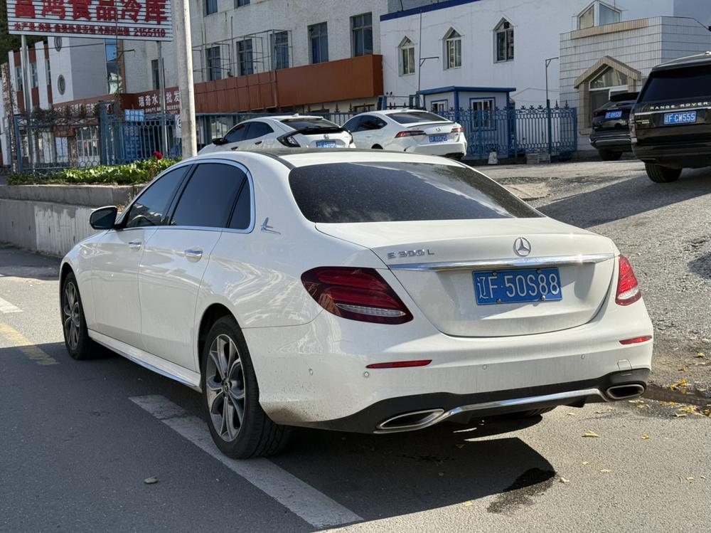 Mercedes-Benz Mercedes-Benz E-Class