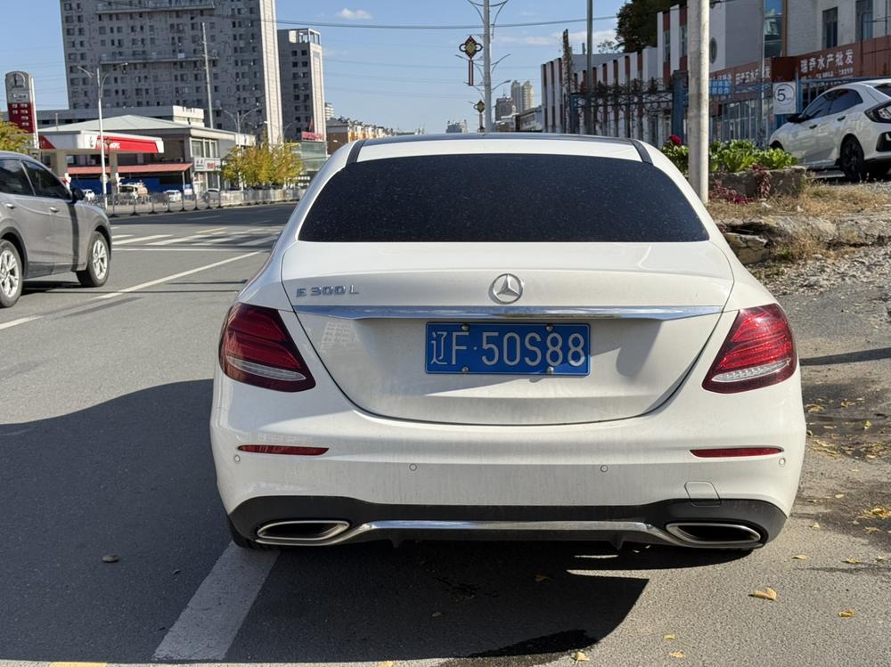 Mercedes-Benz Mercedes-Benz E-Class