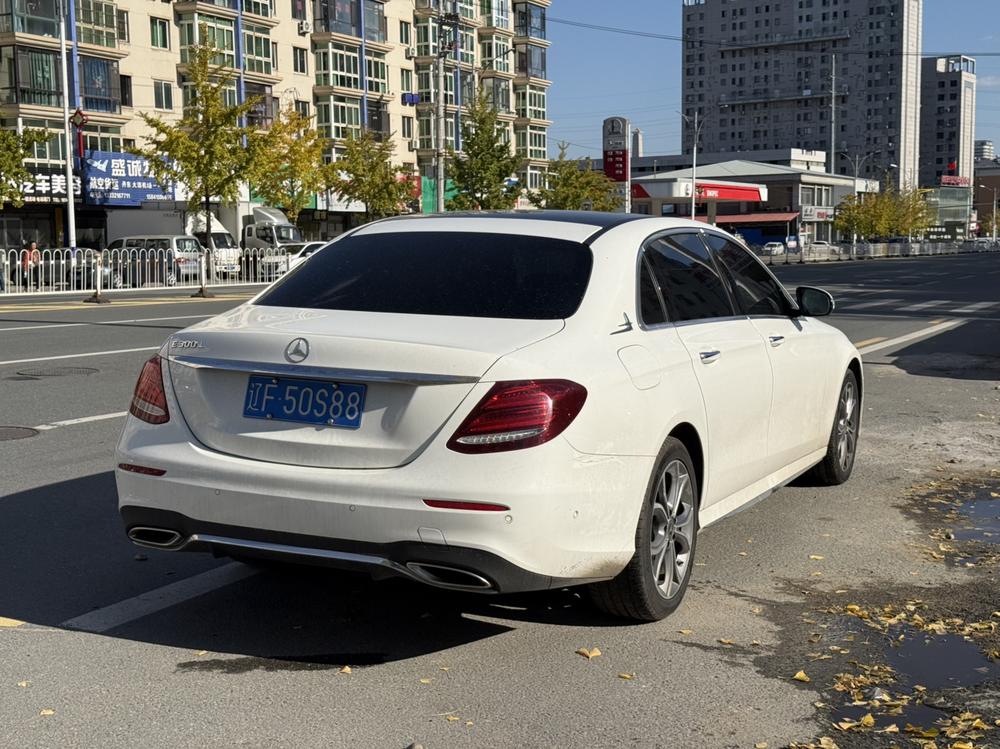 Mercedes-Benz Mercedes-Benz E-Class