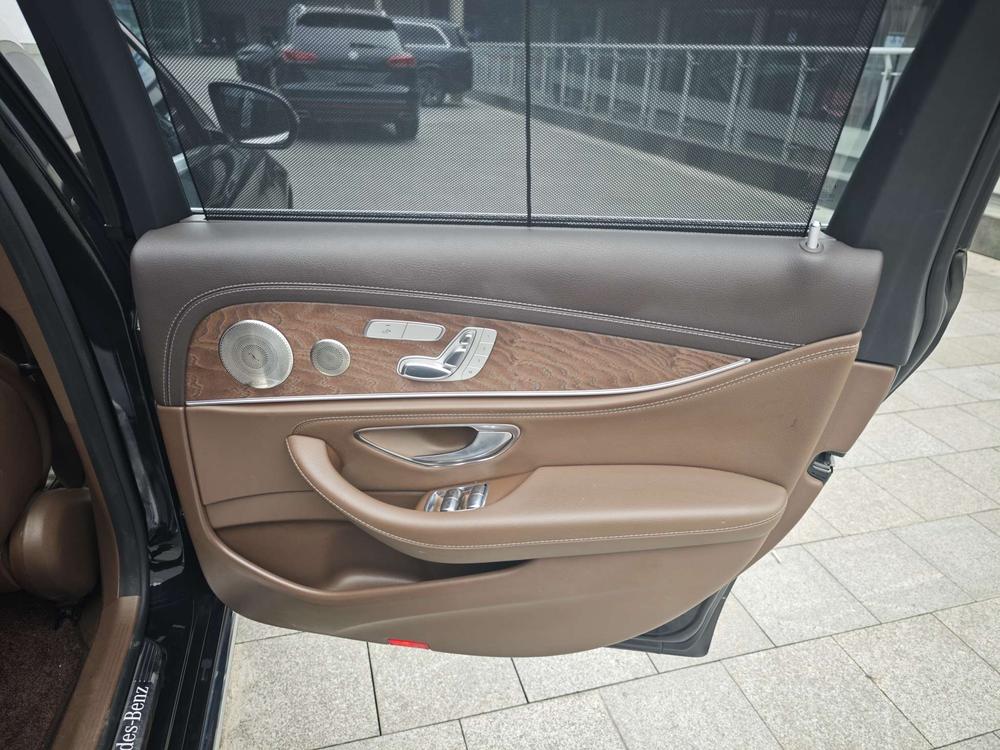 Mercedes-Benz Mercedes-Benz E-Class