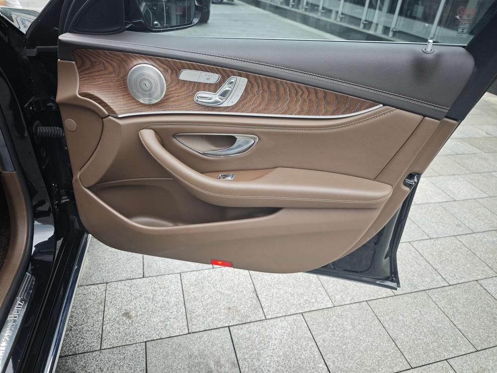Mercedes-Benz Mercedes-Benz E-Class