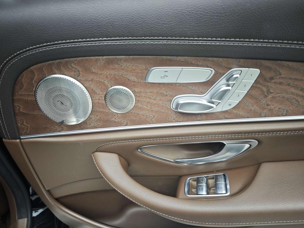 Mercedes-Benz Mercedes-Benz E-Class