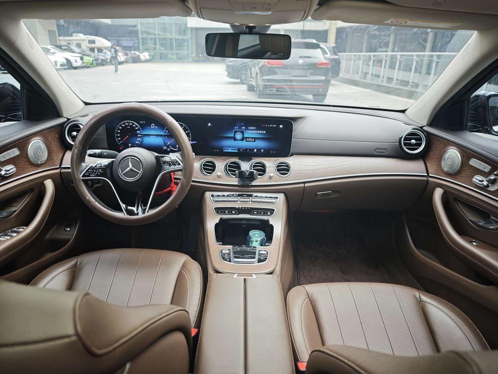 Mercedes-Benz Mercedes-Benz E-Class