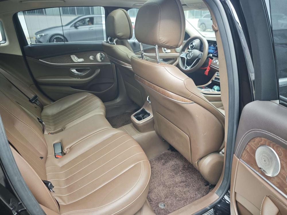 Mercedes-Benz Mercedes-Benz E-Class