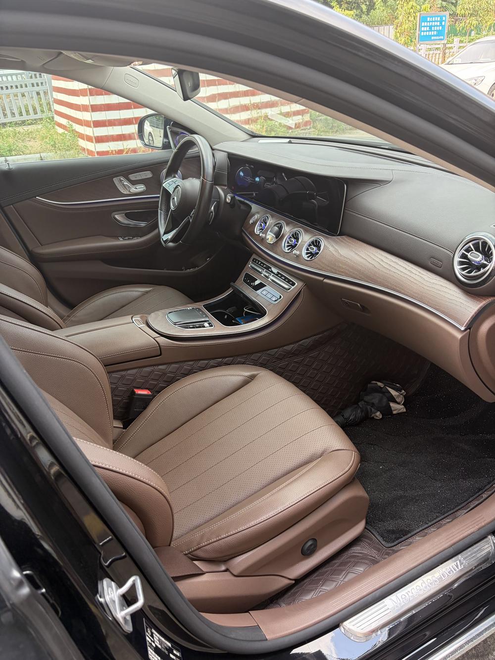 Mercedes-Benz Mercedes-Benz E-Class