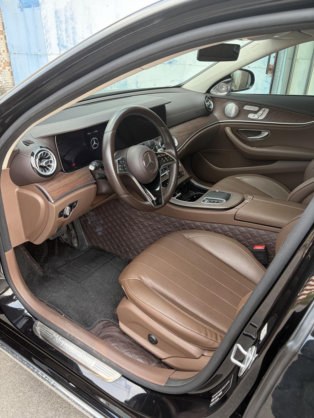 Mercedes-Benz Mercedes-Benz E-Class