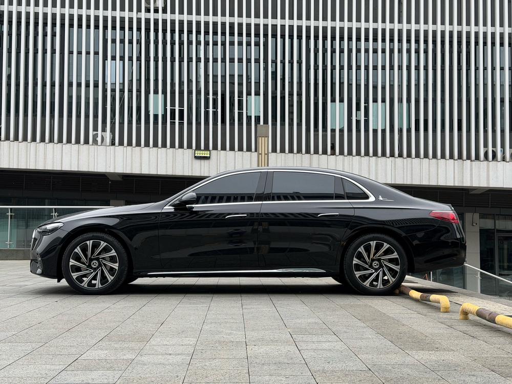Mercedes-Benz Mercedes-Benz E-Class