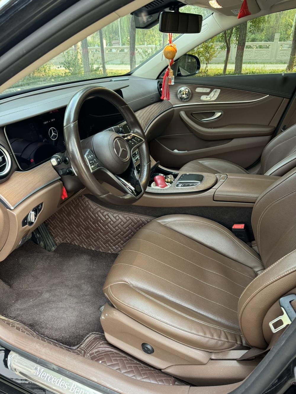 Mercedes-Benz Mercedes-Benz E-Class