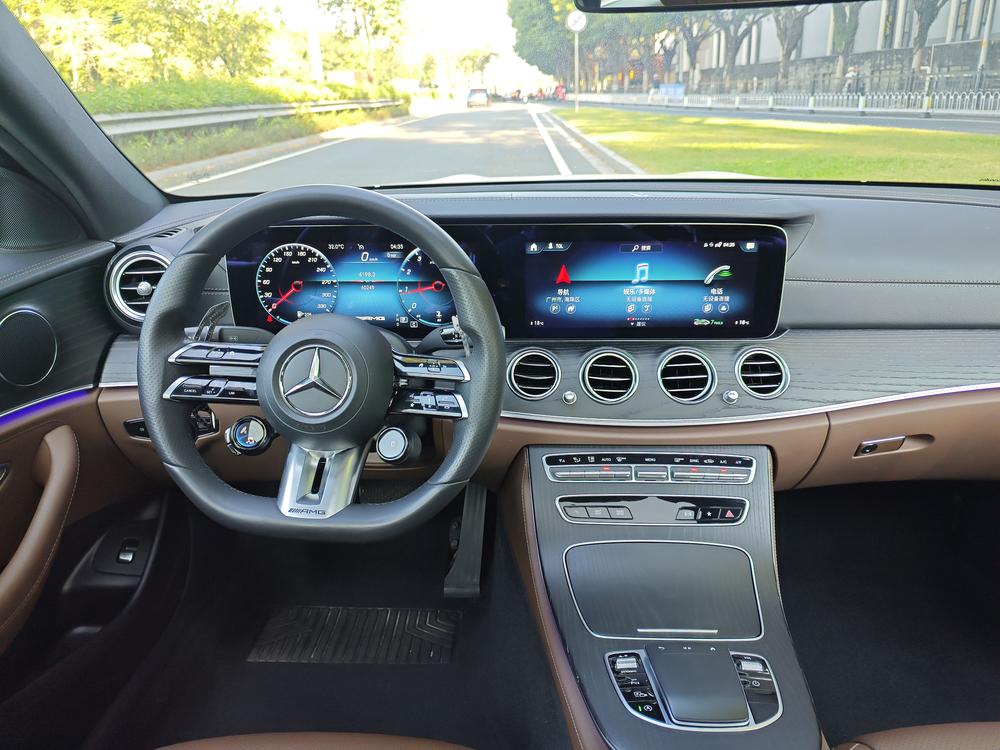 Mercedes-Benz Mercedes-Benz E-Class