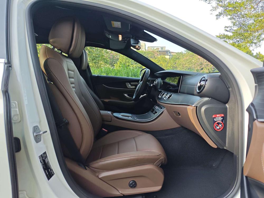 Mercedes-Benz Mercedes-Benz E-Class