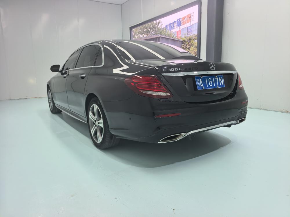 Mercedes-Benz Mercedes-Benz E-Class