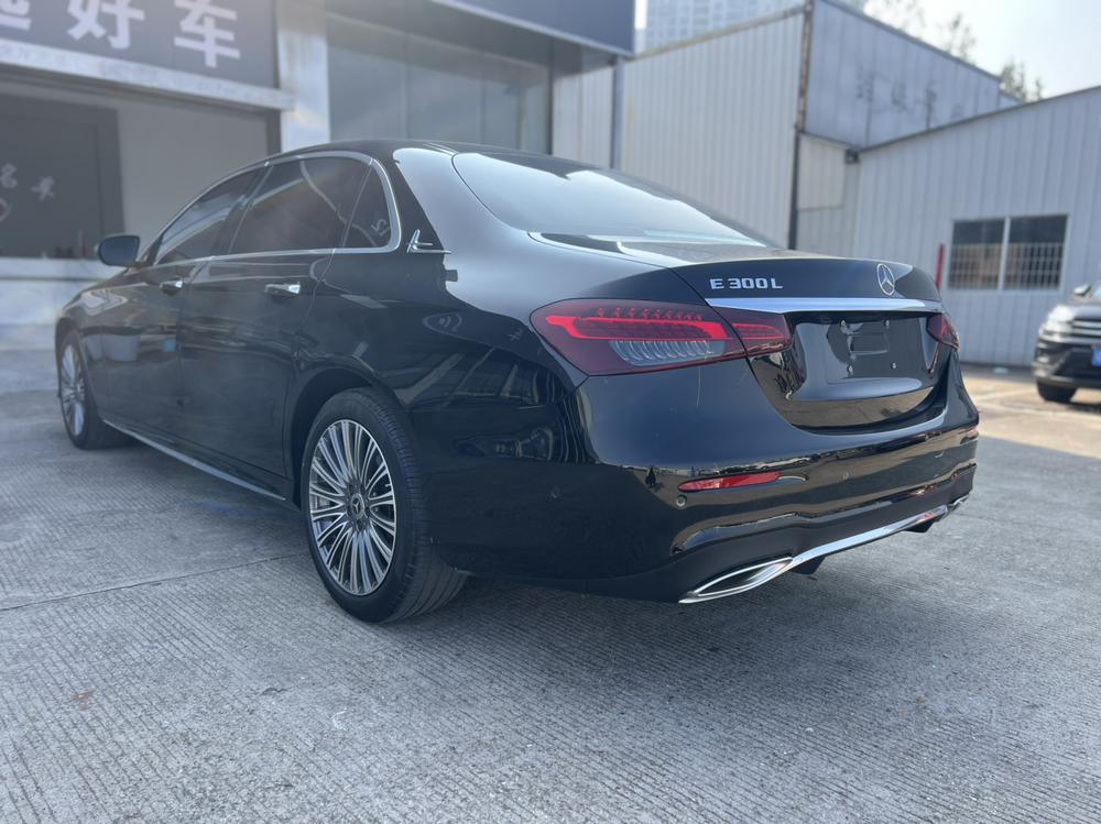 Mercedes-Benz Mercedes-Benz E-Class