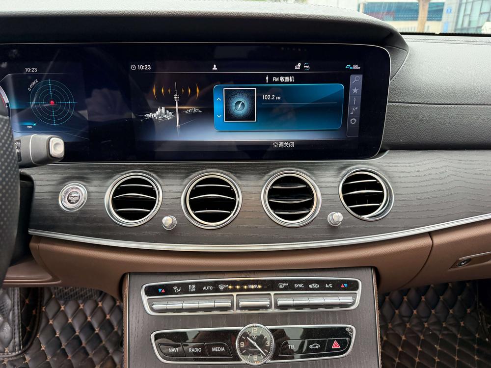 Mercedes-Benz Mercedes-Benz E-Class