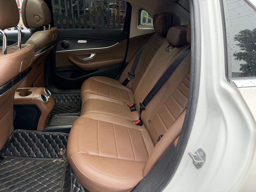 Mercedes-Benz Mercedes-Benz E-Class