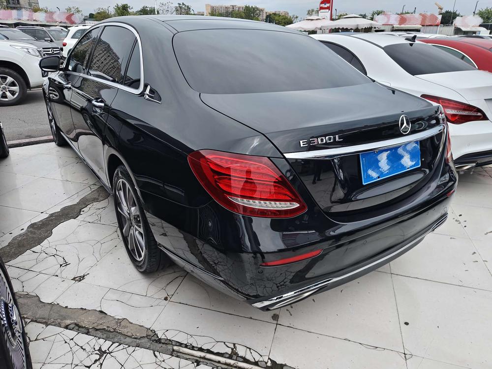 Mercedes-Benz Mercedes-Benz E-Class