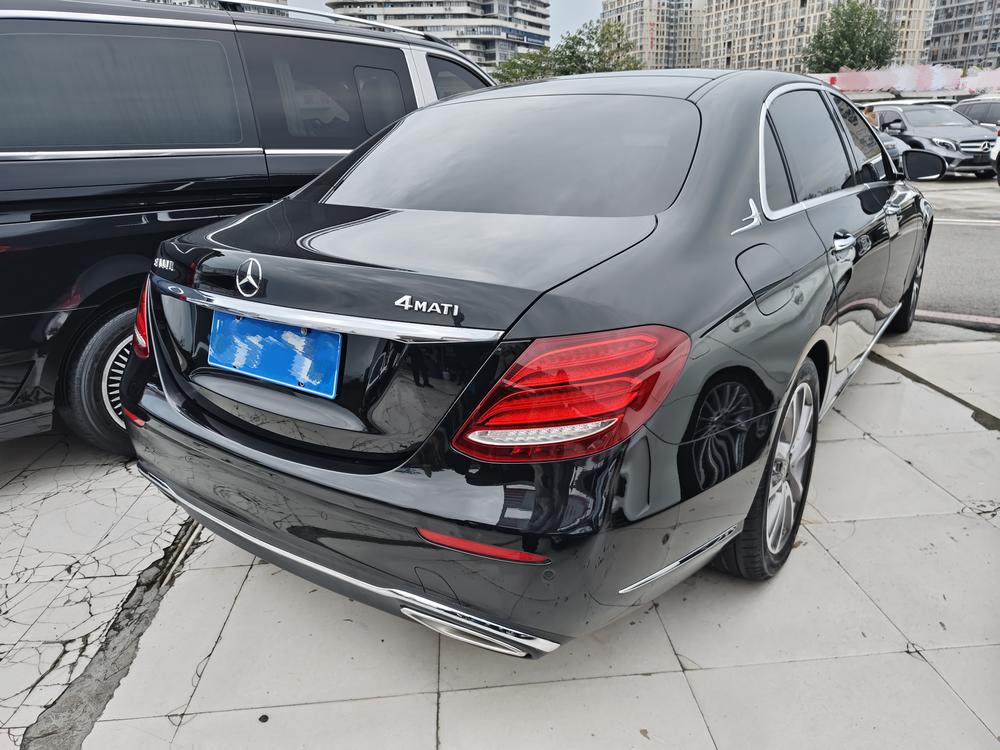 Mercedes-Benz Mercedes-Benz E-Class