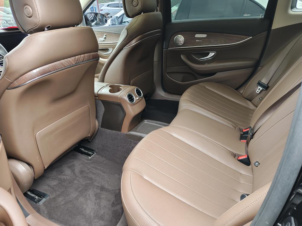Mercedes-Benz Mercedes-Benz E-Class