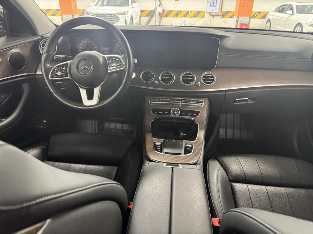 Mercedes-Benz Mercedes-Benz E-Class