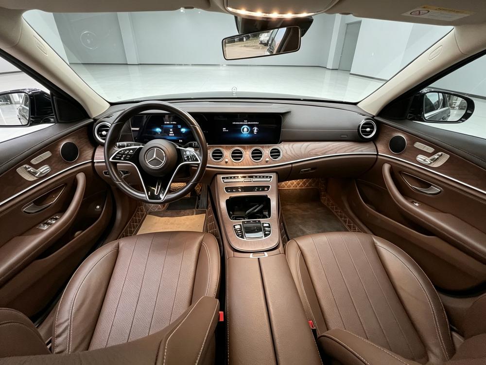 Mercedes-Benz Mercedes-Benz E-Class