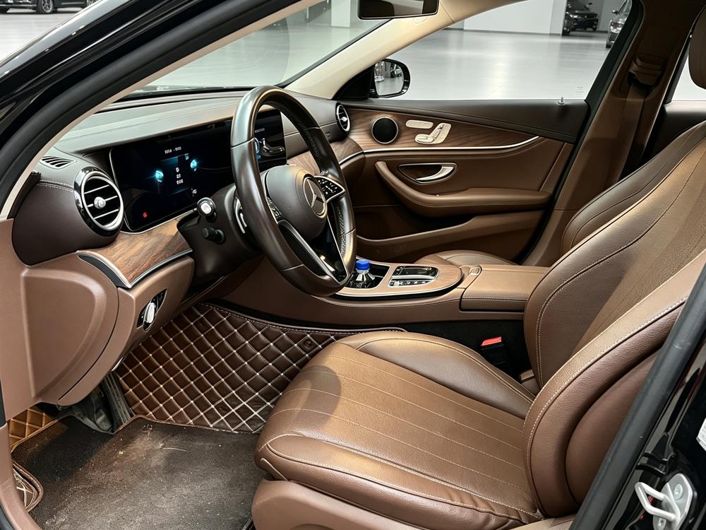 Mercedes-Benz Mercedes-Benz E-Class