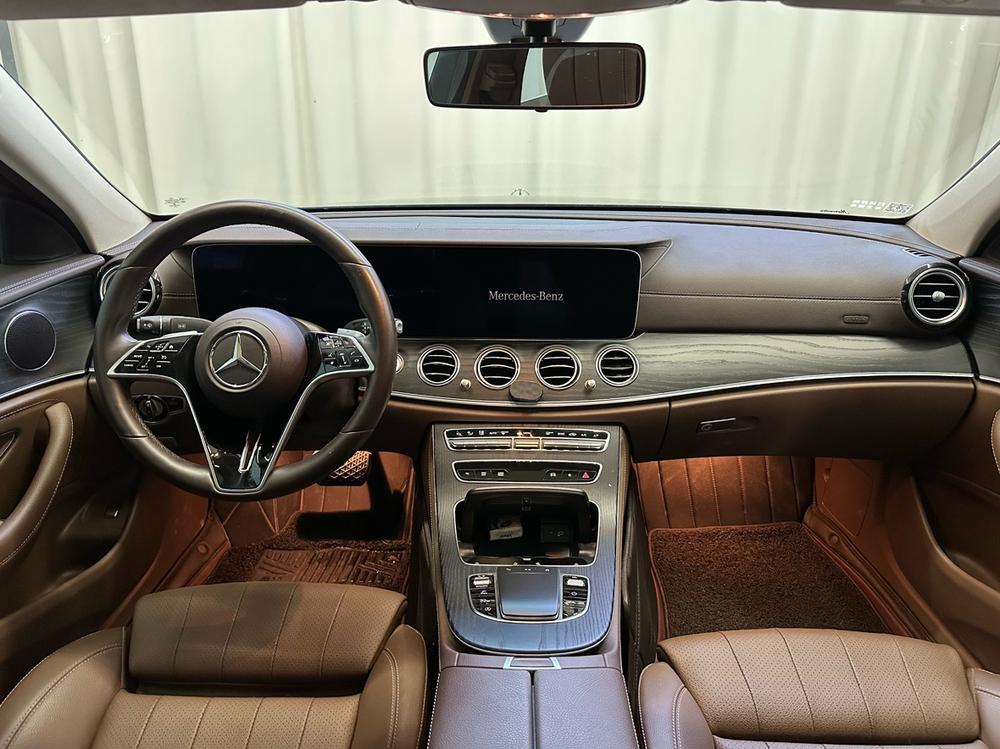 Mercedes-Benz Mercedes-Benz E-Class