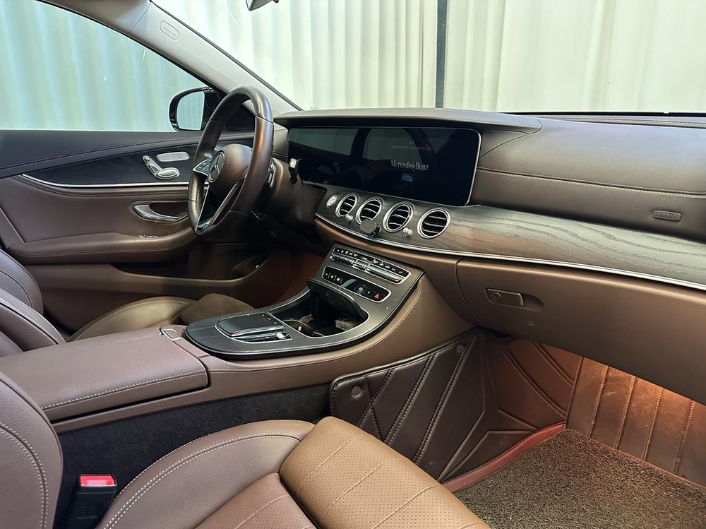 Mercedes-Benz Mercedes-Benz E-Class
