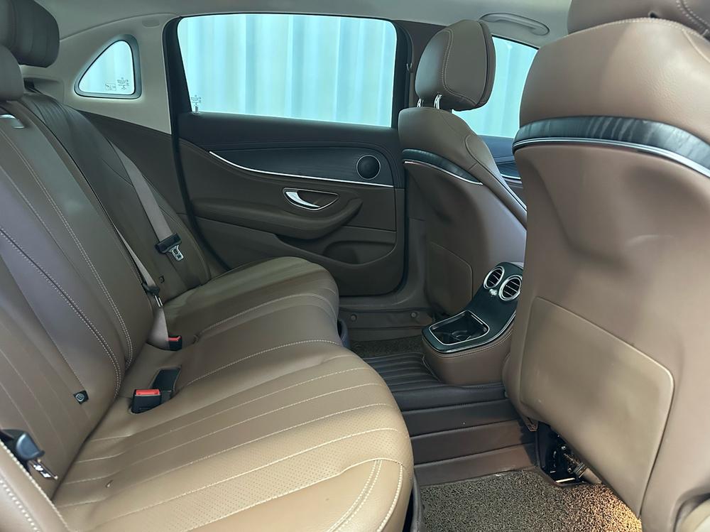 Mercedes-Benz Mercedes-Benz E-Class