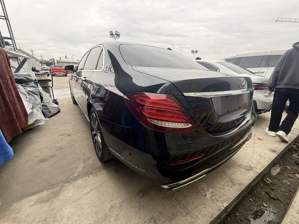 Mercedes-Benz Mercedes-Benz E-Class