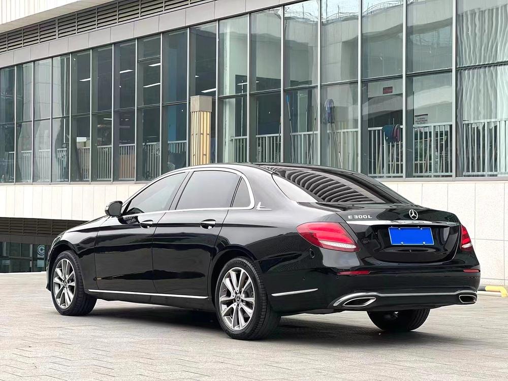 Mercedes-Benz Mercedes-Benz E-Class