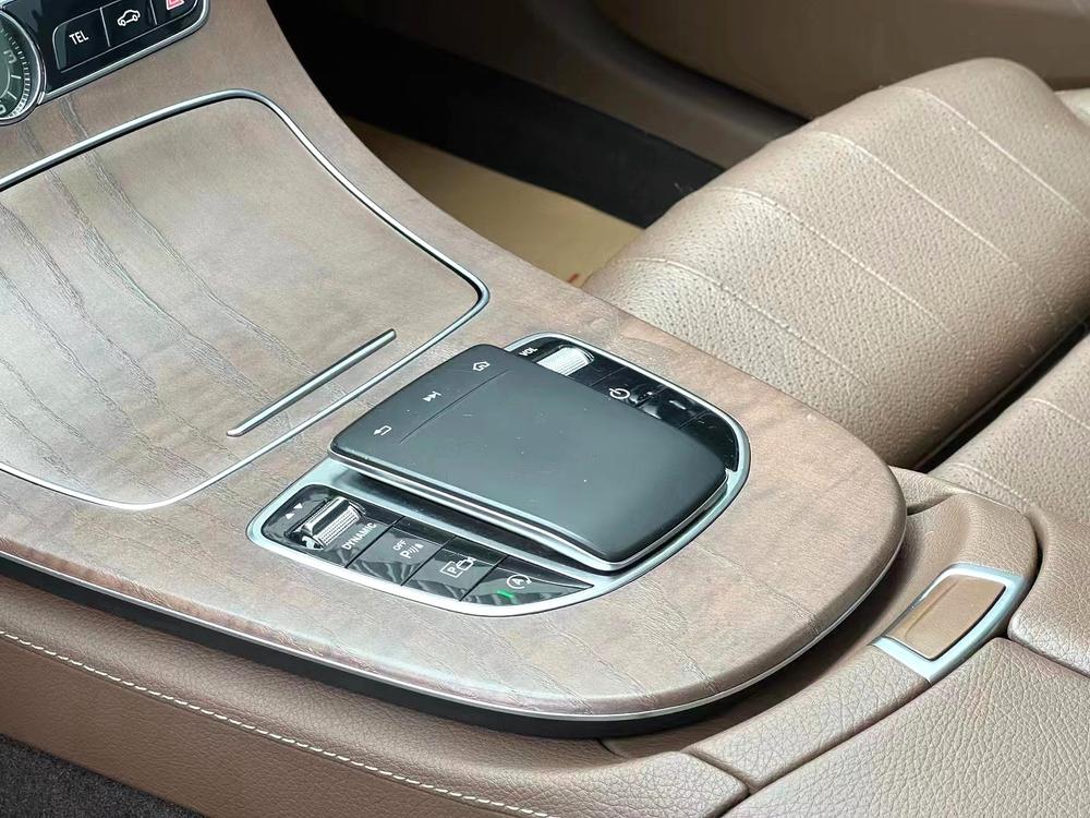 Mercedes-Benz Mercedes-Benz E-Class