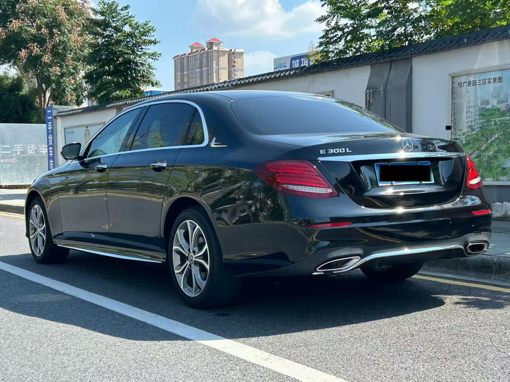 Mercedes-Benz Mercedes-Benz E-Class