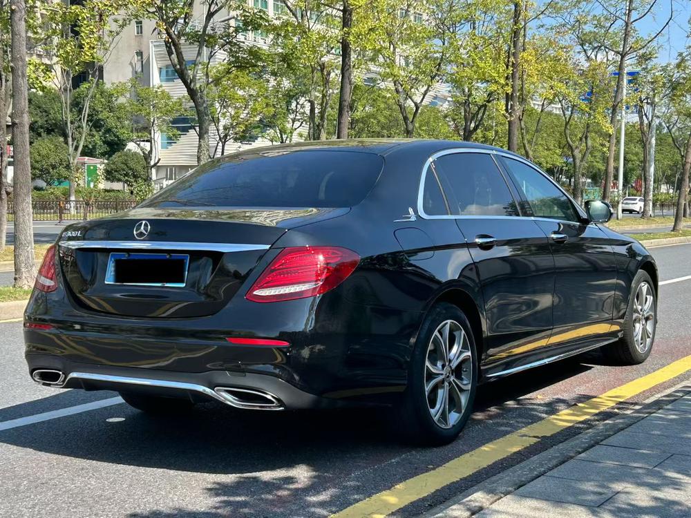Mercedes-Benz Mercedes-Benz E-Class